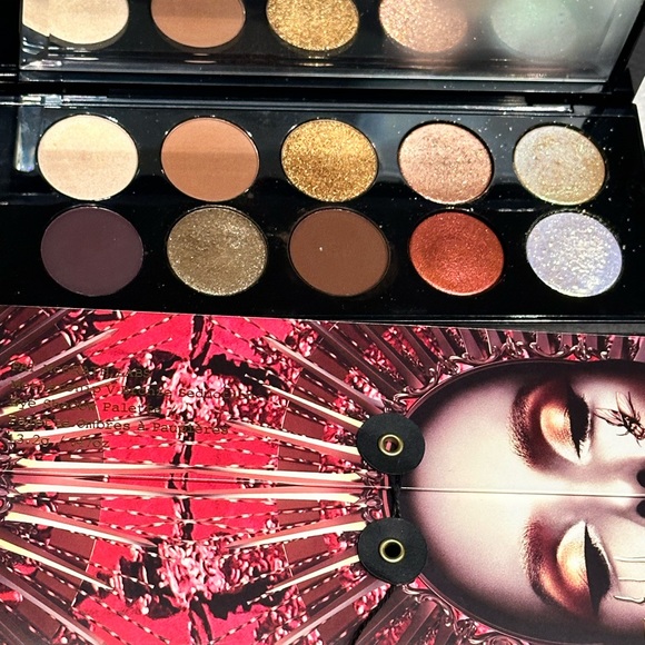 Pat McGrath - Picture 1 of 6